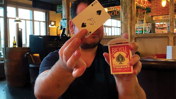 PUSH CARD (Spanish) by Mickael Chatelain  - Trick - Got Magic?