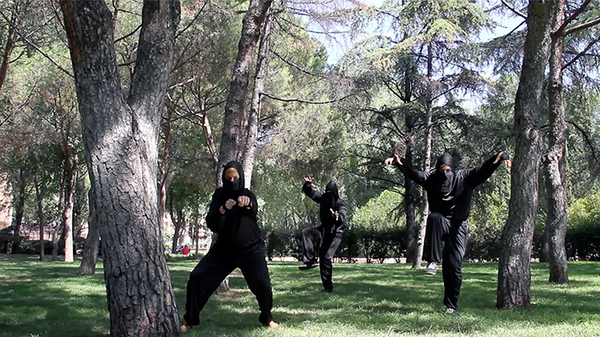 Kung Fu Foot (Gimmick and Online Instructions) by Héctor Mancha - Trick - Got Magic?