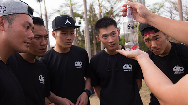BOTTLED (Red, Coca-Cola) by Taiwan Ben - Trick - Got Magic?