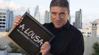 A Lousa (Gimmicks and Online Instructions) by Alejandro Muniz - Trick - Got Magic?